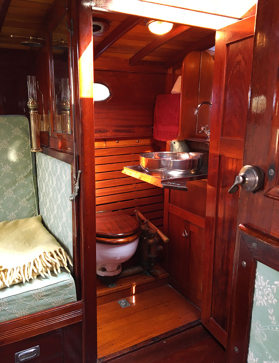 stockholm watertaxi Loris - 12 gäster